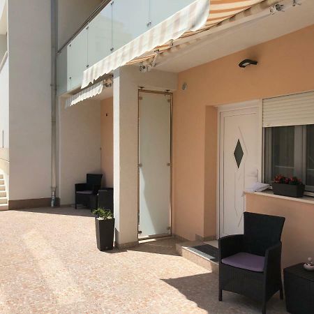 Drop In Split Luxury Suites Eksteriør billede
