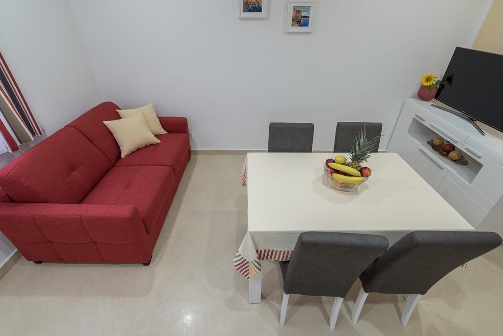 Drop In Split Luxury Suites Eksteriør billede
