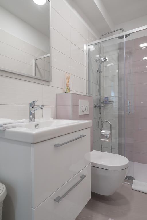 Drop In Split Luxury Suites Eksteriør billede