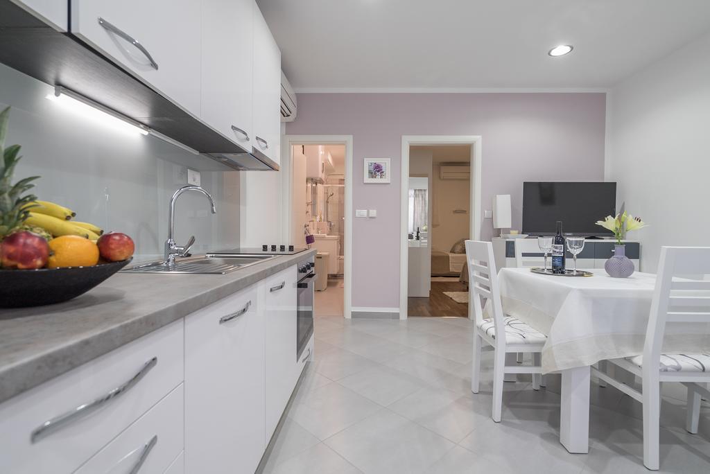 Drop In Split Luxury Suites Eksteriør billede