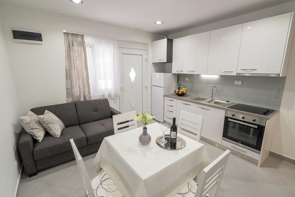 Drop In Split Luxury Suites Eksteriør billede
