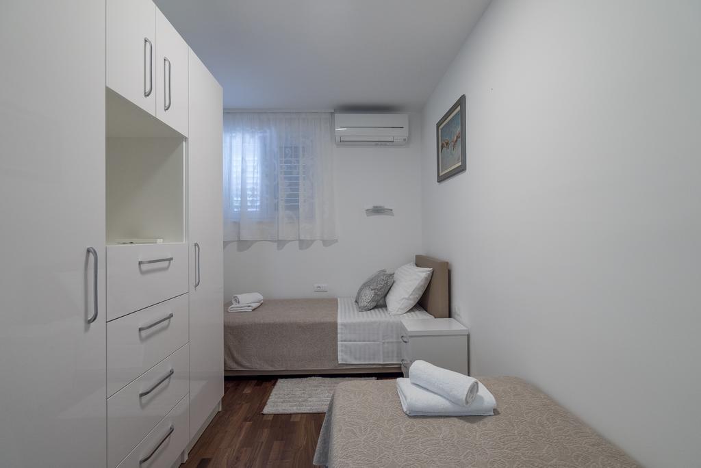 Drop In Split Luxury Suites Eksteriør billede