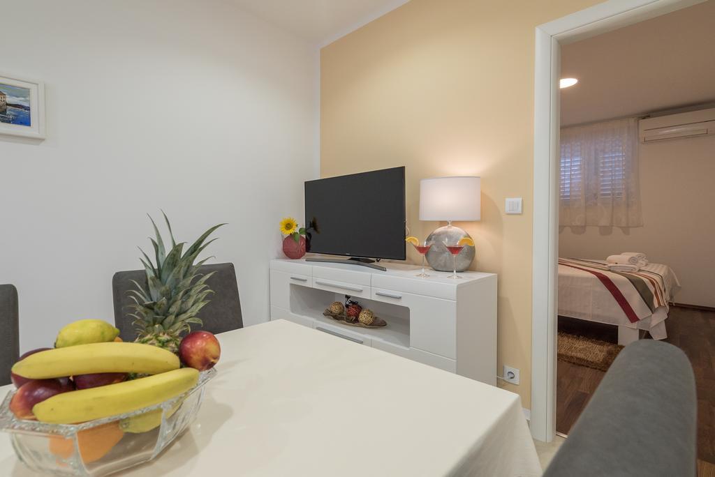 Drop In Split Luxury Suites Eksteriør billede