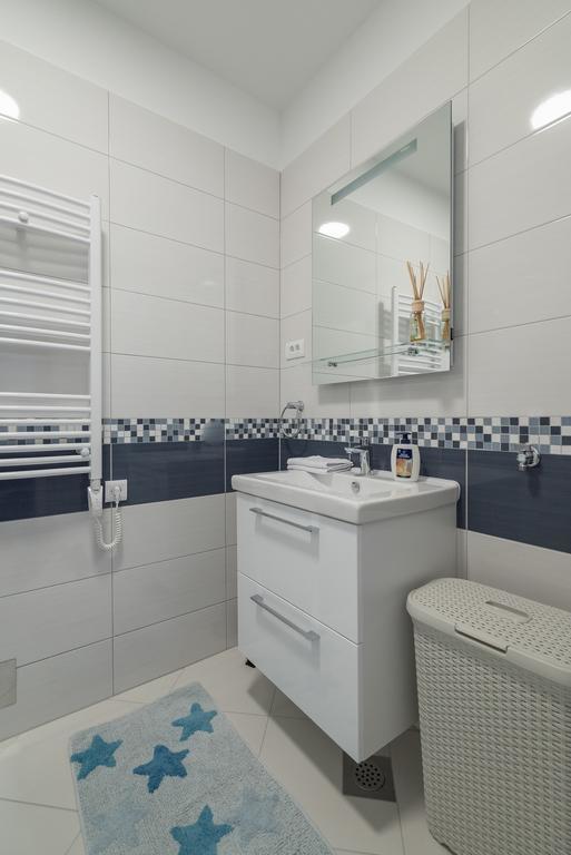 Drop In Split Luxury Suites Eksteriør billede