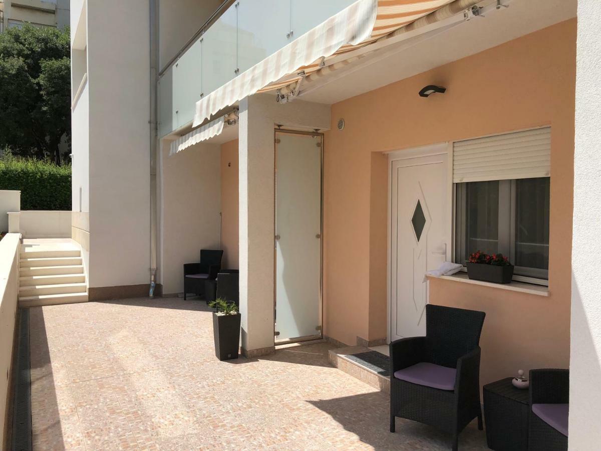 Drop In Split Luxury Suites Eksteriør billede