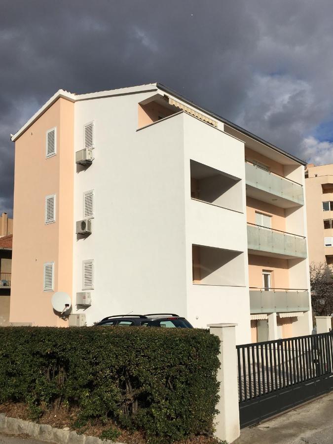 Drop In Split Luxury Suites Eksteriør billede